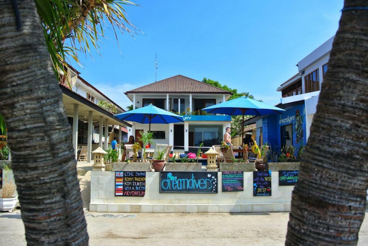 Dream Divers Resort Gili Trawangan Exterior photo